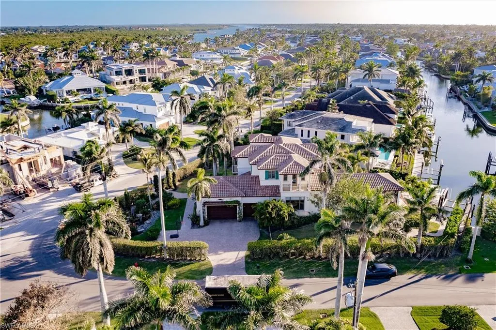 1801 Kingfish RD, Naples, FL 34102,225023667