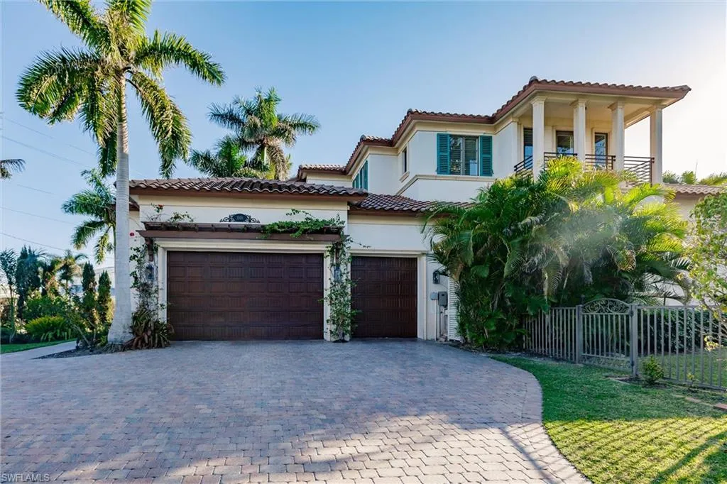 1801 Kingfish RD, Naples, FL 34102,225023667