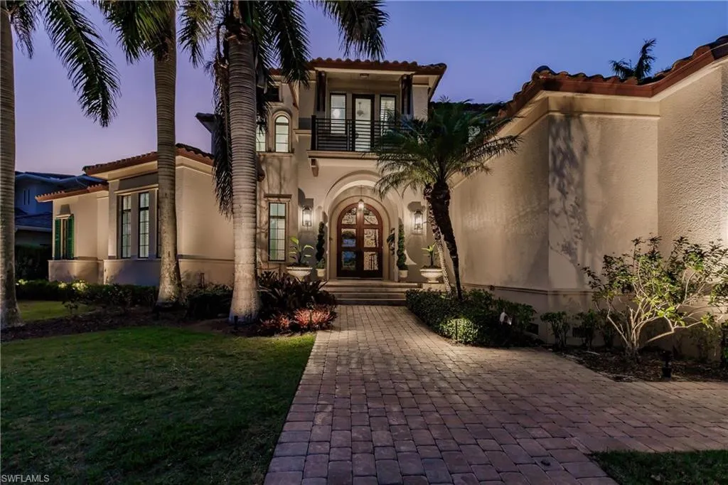 1801 Kingfish RD, Naples, FL 34102,225023667