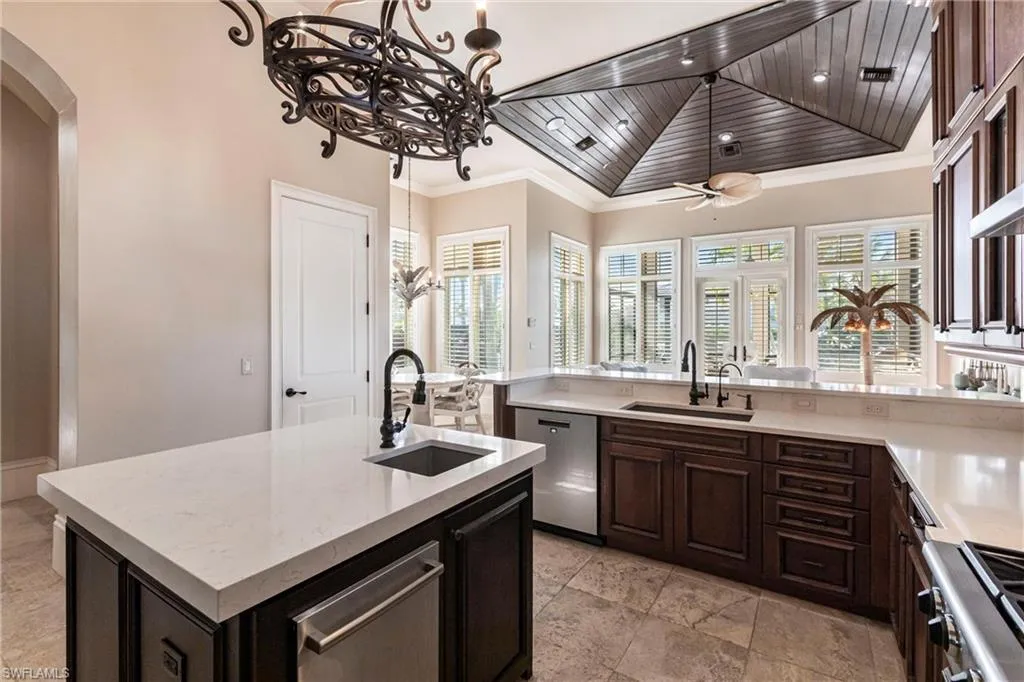 1801 Kingfish RD, Naples, FL 34102,225023667