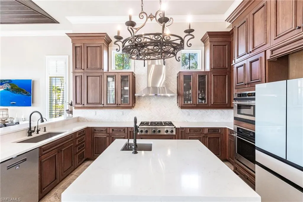 1801 Kingfish RD, Naples, FL 34102,225023667
