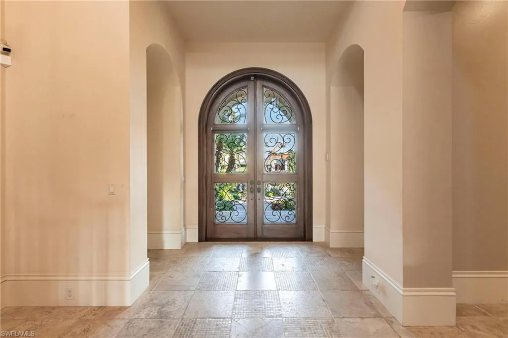 1801 Kingfish RD, Naples, FL 34102,225023667