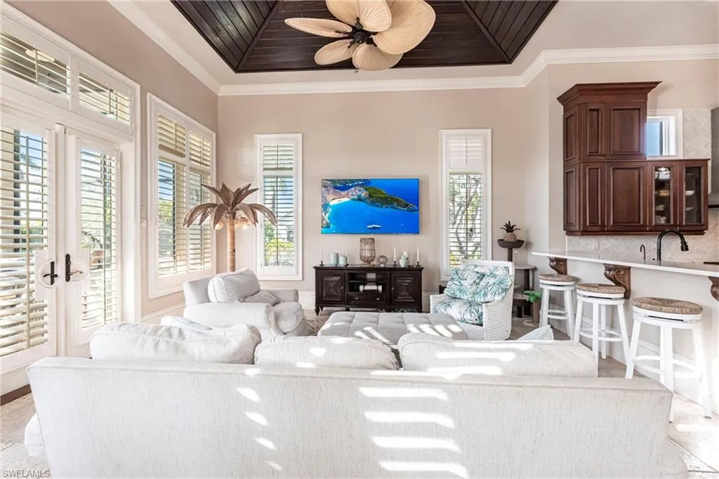 1801 Kingfish RD, Naples, FL 34102,225023667