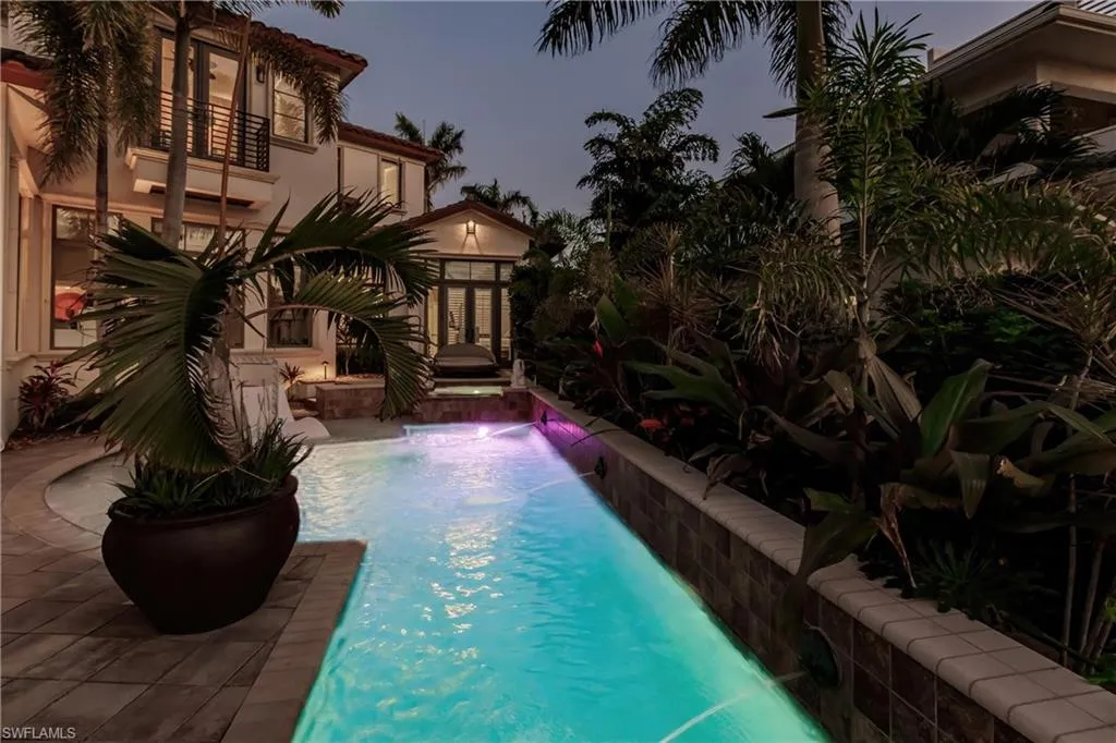 1801 Kingfish RD, Naples, FL 34102,225023667