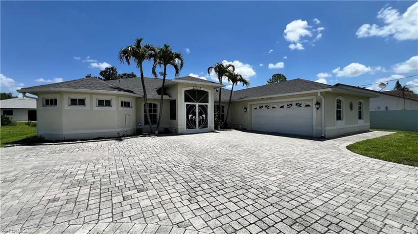 2712 5th St W, Lehigh Acres, Florida 33971