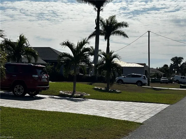 2345 Nw 37th Pl, Cape Coral, Florida 33993