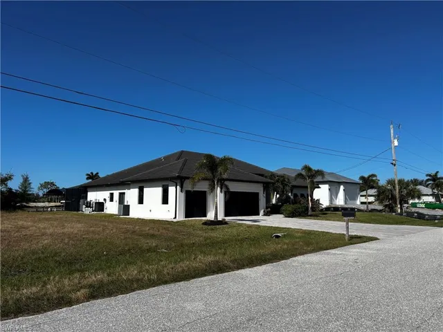 2345 Nw 37th Pl, Cape Coral, Florida 33993