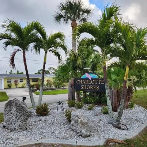 5653 Genesee Pkwy 5653, Bokeelia, Florida 33922