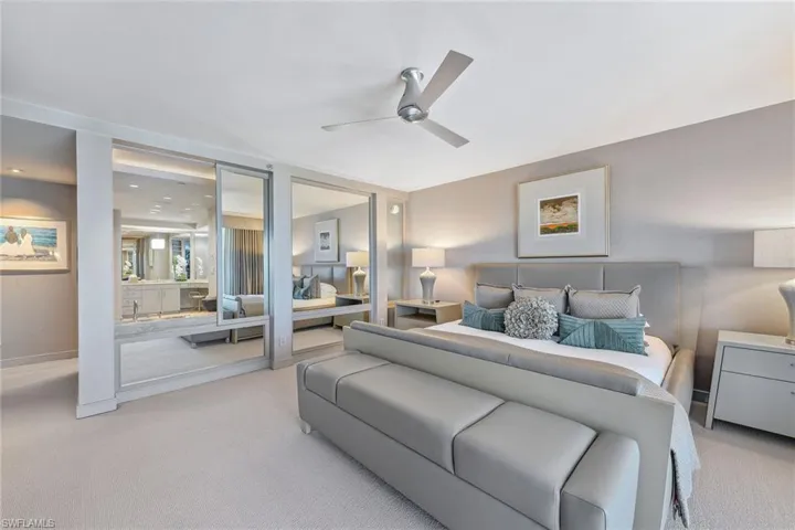 8111  Bay Colony  DR, Naples, FL 34108