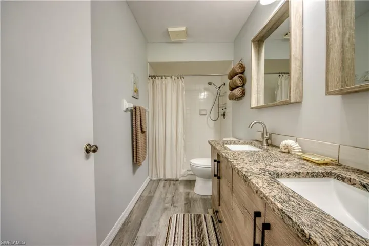 16521  Bayleaf  LN, Fort Myers, FL 33908