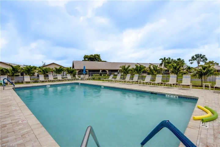 16521  Bayleaf  LN, Fort Myers, FL 33908