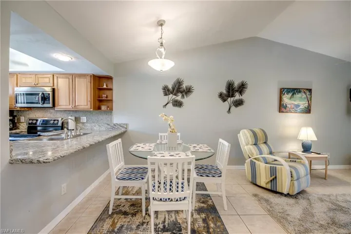 16521  Bayleaf  LN, Fort Myers, FL 33908