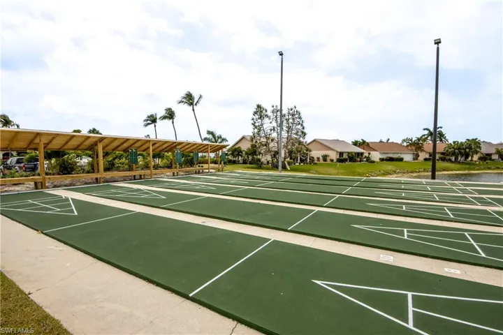 16521  Bayleaf  LN, Fort Myers, FL 33908