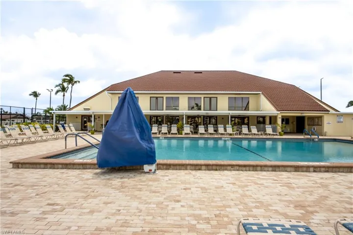 16521  Bayleaf  LN, Fort Myers, FL 33908