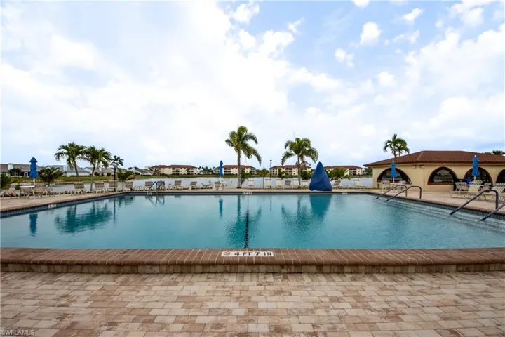 16521  Bayleaf  LN, Fort Myers, FL 33908