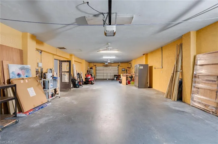 GARAGE 1