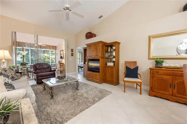 5716  Greenwood  CIR, Naples, FL 34112
