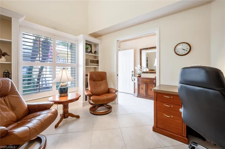 5716  Greenwood  CIR, Naples, FL 34112