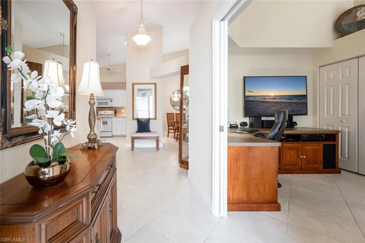 5716  Greenwood  CIR, Naples, FL 34112