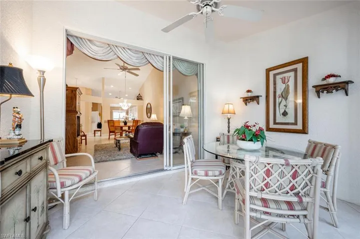 5716  Greenwood  CIR, Naples, FL 34112
