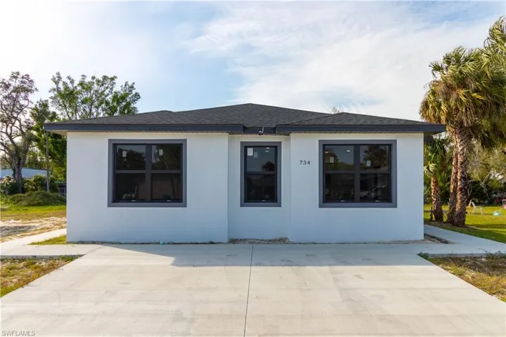 734  Veronica S Shoemaker  BLVD, Fort Myers, FL 33916