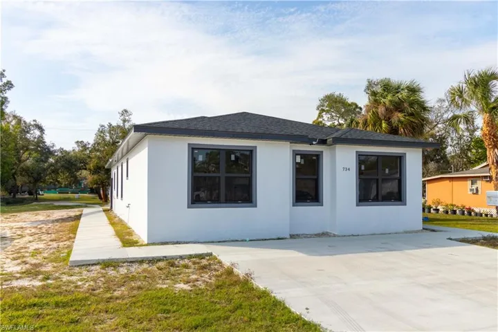 734  Veronica S Shoemaker  BLVD, Fort Myers, FL 33916