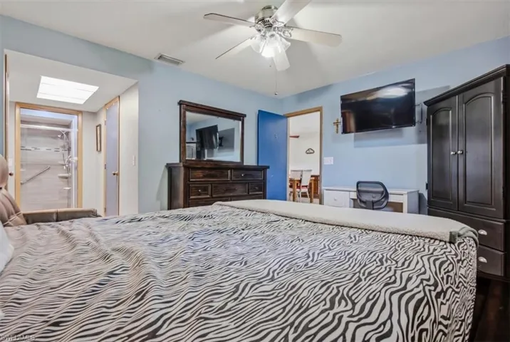 4704 Se 6th Ave C, Cape Coral, Florida 33904