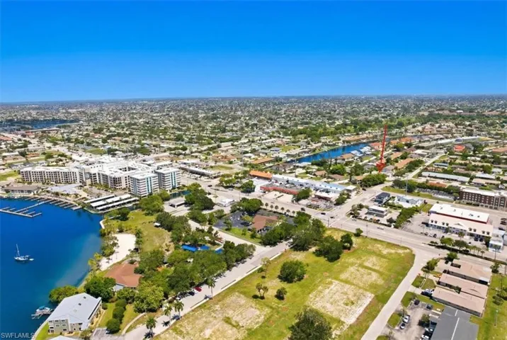 4704 Se 6th Ave C, Cape Coral, Florida 33904