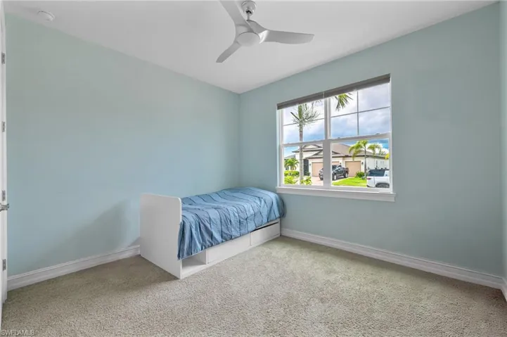 3289 Baravaldo Cir, Cape Coral, Florida 33909