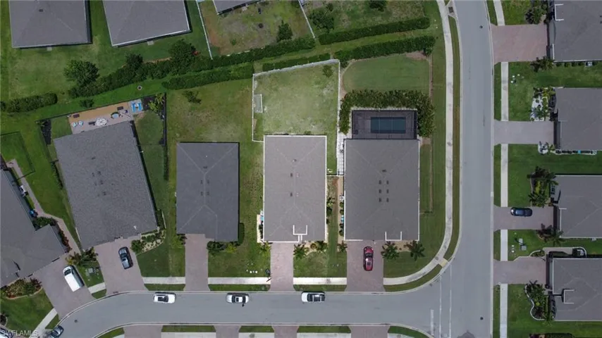 3289 Baravaldo Cir, Cape Coral, Florida 33909