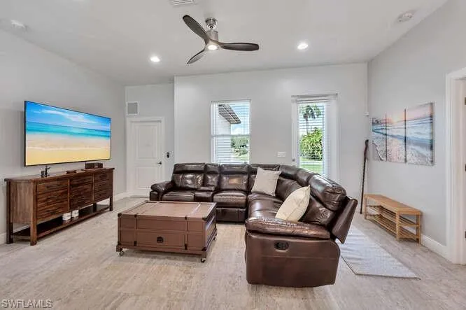 3196 Connecticut Ave, Naples, Florida 34112