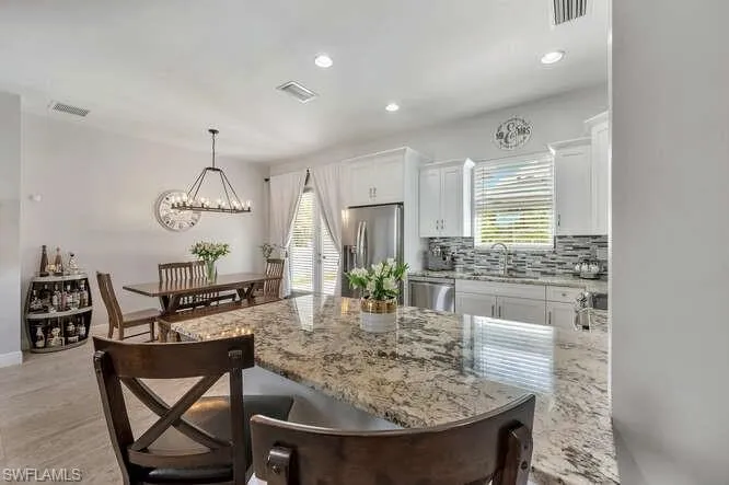 3196 Connecticut Ave, Naples, Florida 34112