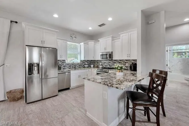 3196 Connecticut Ave, Naples, Florida 34112