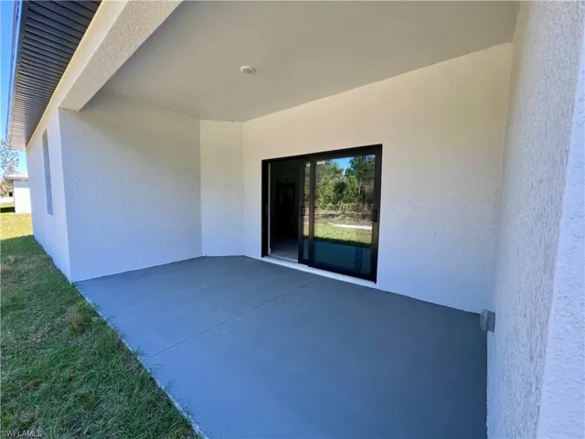 1415  Canton  AVE, Lehigh Acres, FL 33972