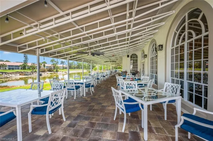 Outdoor Dining at Clubhouse