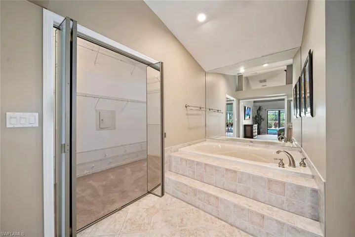 15661  Queensferry  DR, Fort Myers, FL 33912