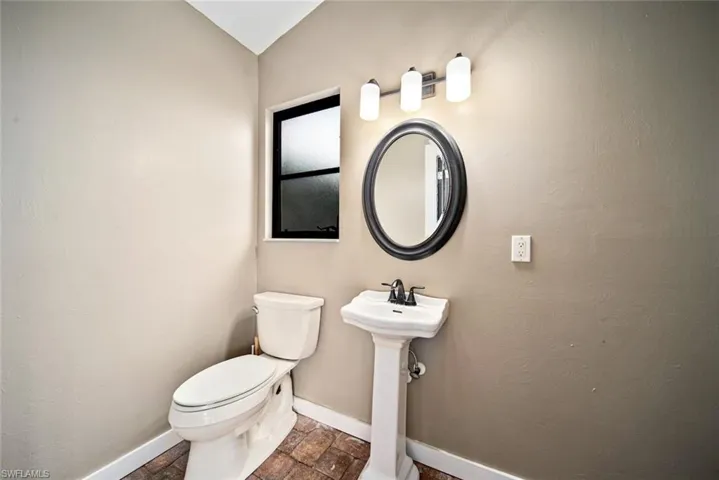 15661  Queensferry  DR, Fort Myers, FL 33912