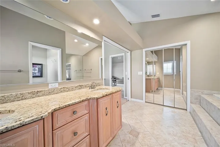 15661  Queensferry  DR, Fort Myers, FL 33912