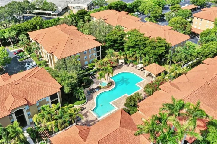8940  Colonnades E CT, Bonita Springs, FL 34135