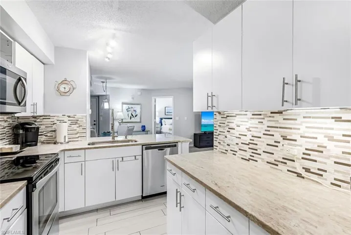 8940  Colonnades E CT, Bonita Springs, FL 34135