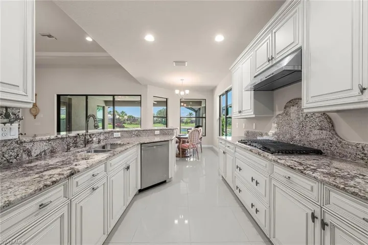 9917 Alhambra Ln, Bonita Springs, Florida 34135