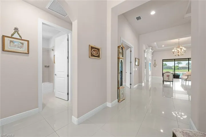 9917 Alhambra Ln, Bonita Springs, Florida 34135