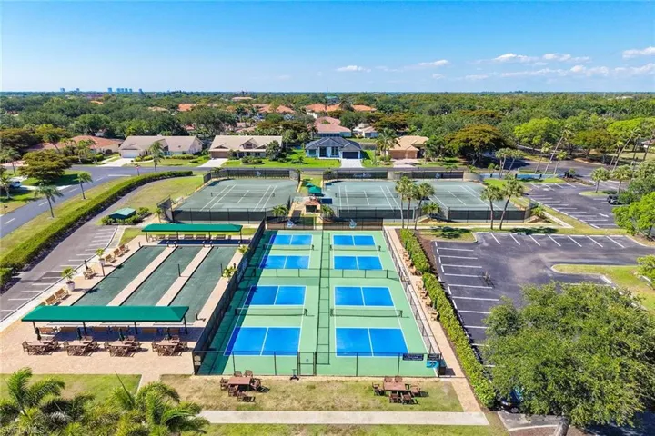 9917 Alhambra Ln, Bonita Springs, Florida 34135