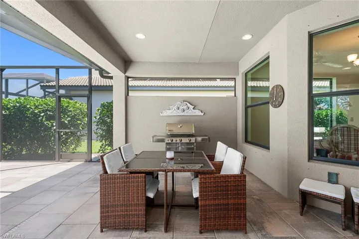 9917 Alhambra Ln, Bonita Springs, Florida 34135