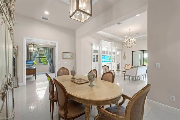 9917 Alhambra Ln, Bonita Springs, Florida 34135