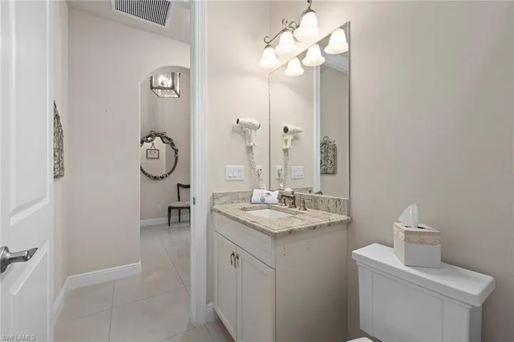 9917 Alhambra Ln, Bonita Springs, Florida 34135