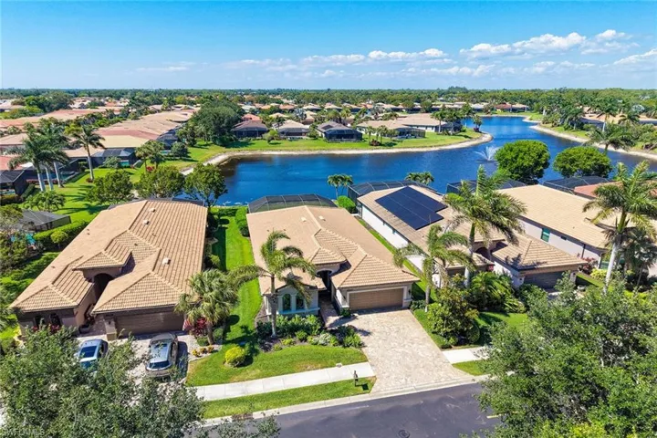 9917 Alhambra Ln, Bonita Springs, Florida 34135