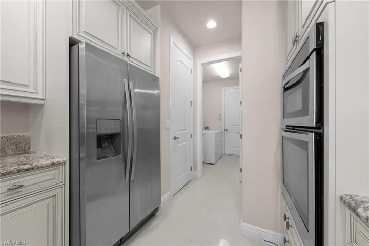 9917 Alhambra Ln, Bonita Springs, Florida 34135