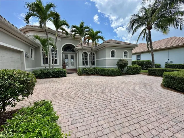 5593 Whispering Willow Way, Fort Myers, Florida 33908