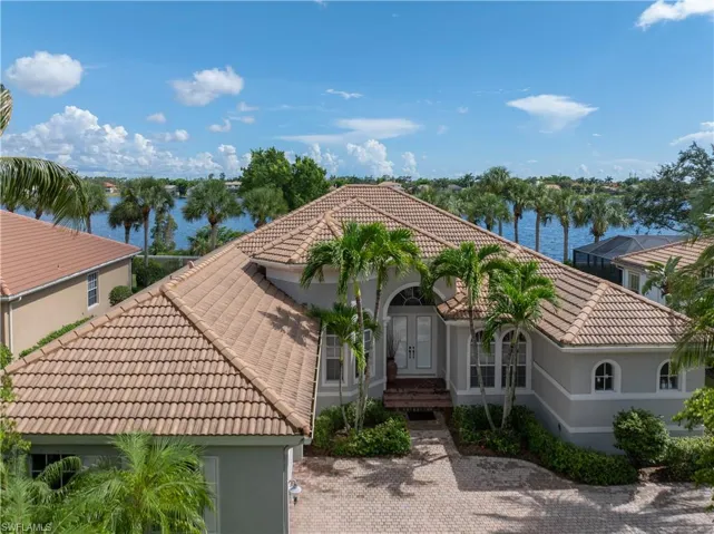 5593 Whispering Willow Way, Fort Myers, Florida 33908